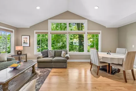6201 Scotia Drive Edina MN 55439
