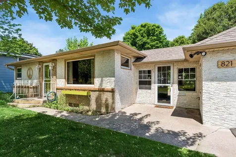 821 Adams Street Anoka MN 55303