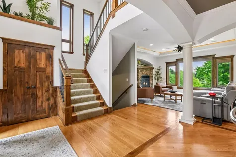 8455 Duck Trail Victoria MN 55386