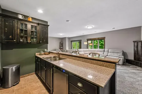 8455 Duck Trail Victoria MN 55386