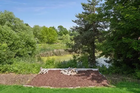 8455 Duck Trail Victoria MN 55386