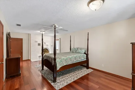 2307 Mckinley Street NE Minneapolis MN 55418