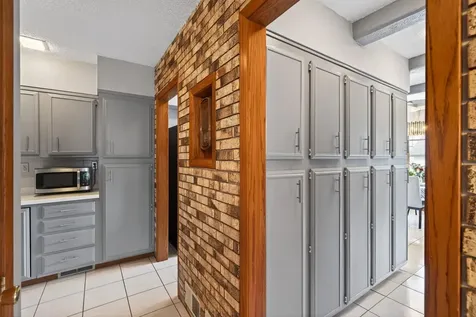 2307 Mckinley Street NE Minneapolis MN 55418