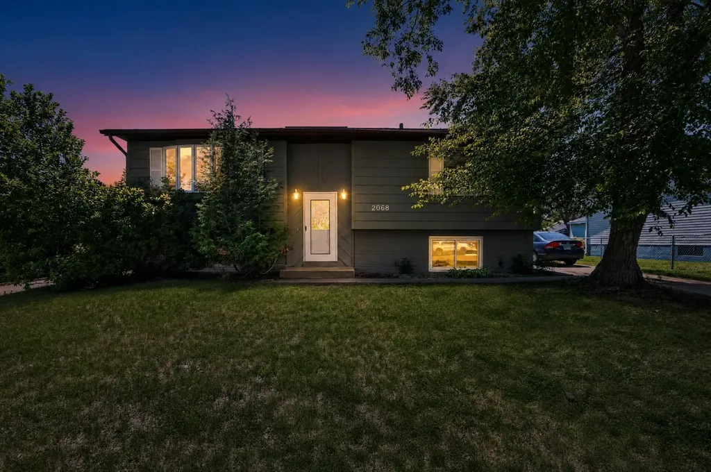 2068 48th Street NW Rochester MN 55901