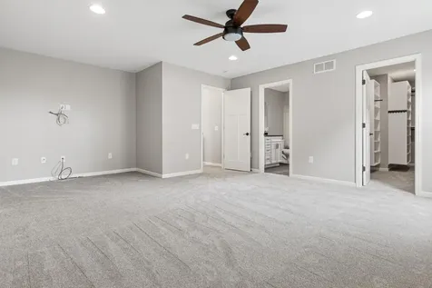 18072 Hyde Park Avenue Lakeville MN 55044