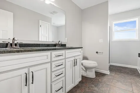 18072 Hyde Park Avenue Lakeville MN 55044