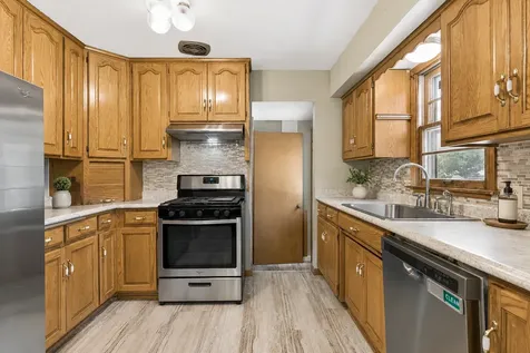 4002 Nevada Avenue N New Hope MN 55427