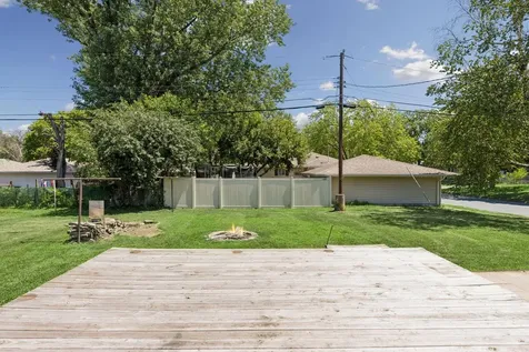 4002 Nevada Avenue N New Hope MN 55427