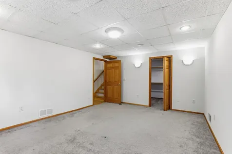 10940 105th Street N Grant MN 55082