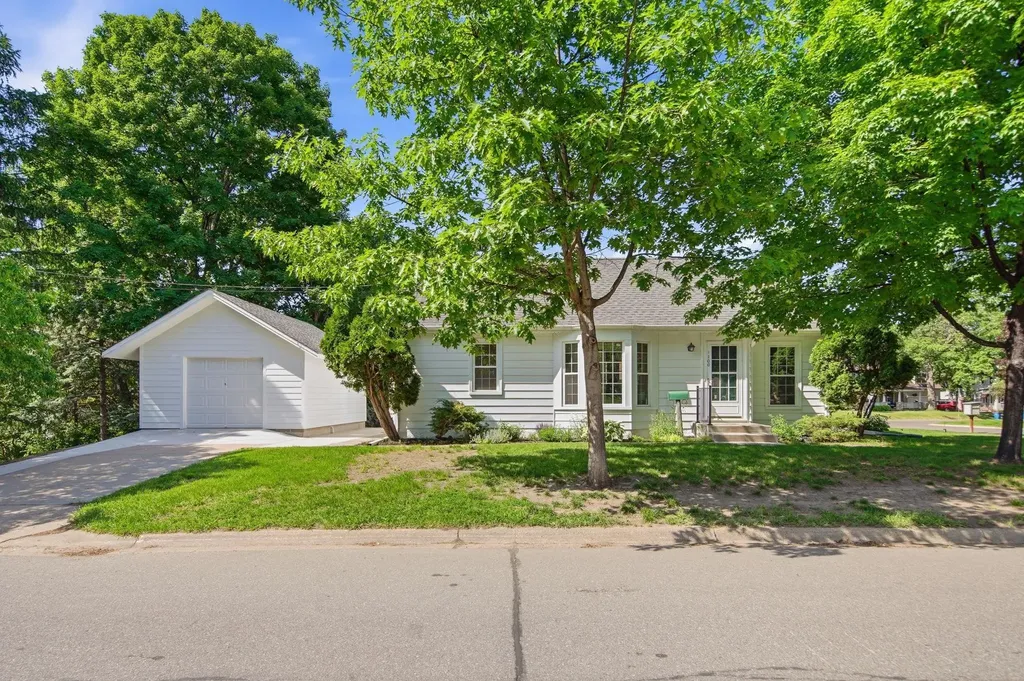 1100 W 73rd Street Richfield MN 55423