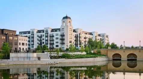 878 Mississippi River Boulevard S Saint Paul MN 55116