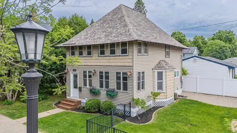 148 Wilder Street N Saint Paul MN 55104