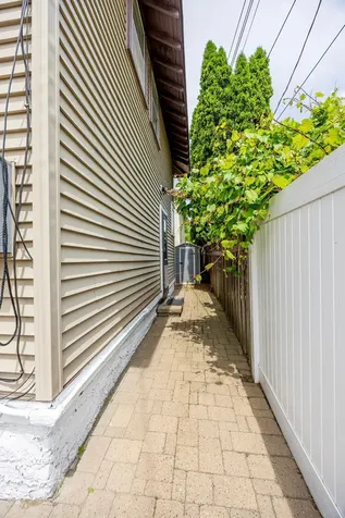 148 Wilder Street N Saint Paul MN 55104