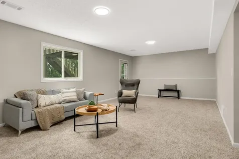 22155 Beaumont Way Farmington MN 55024