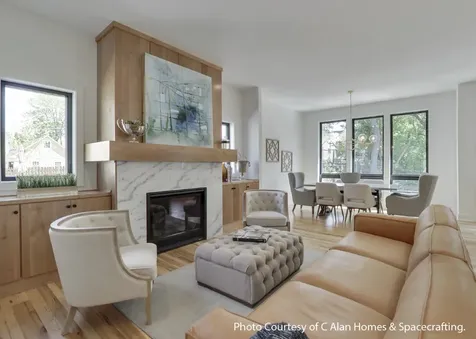 896 Mississippi River Boulevard S Saint Paul MN 55116