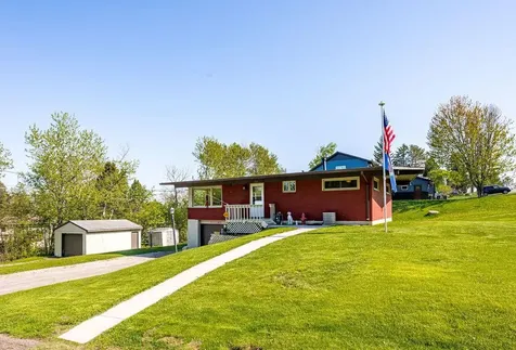 1724 Fern Avenue Duluth MN 55811