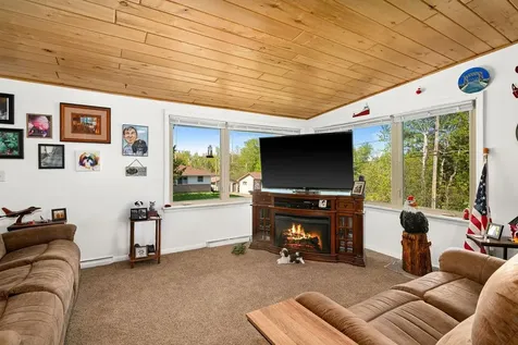 1724 Fern Avenue Duluth MN 55811