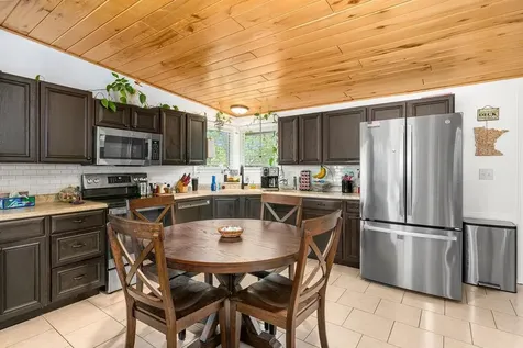1724 Fern Avenue Duluth MN 55811