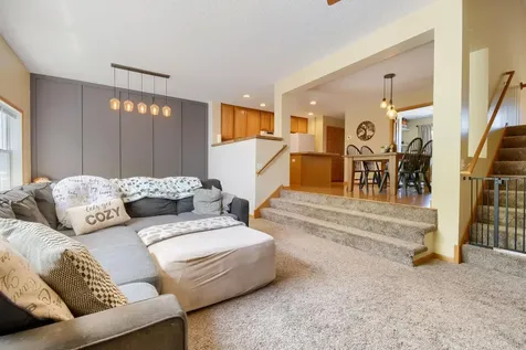 15377 Iodine Street NW Anoka MN 55303
