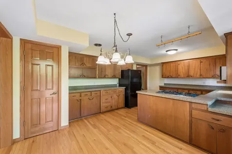 6717 Southdale Road Edina MN 55435