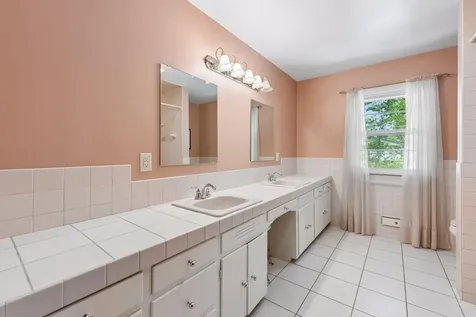 6717 Southdale Road Edina MN 55435