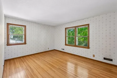 6717 Southdale Road Edina MN 55435