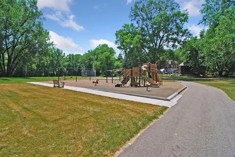 1420 Alpine Pass Golden Valley MN 55416