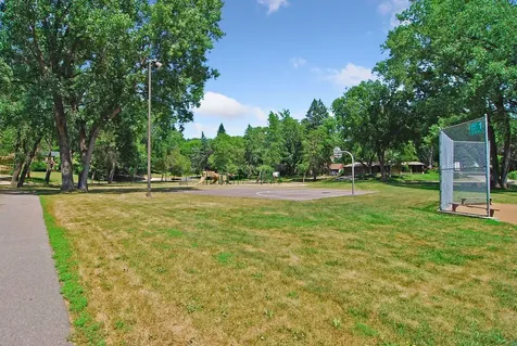 1420 Alpine Pass Golden Valley MN 55416