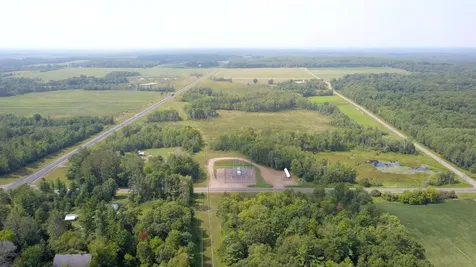 2208 State Road 70 Spooner WI 54801