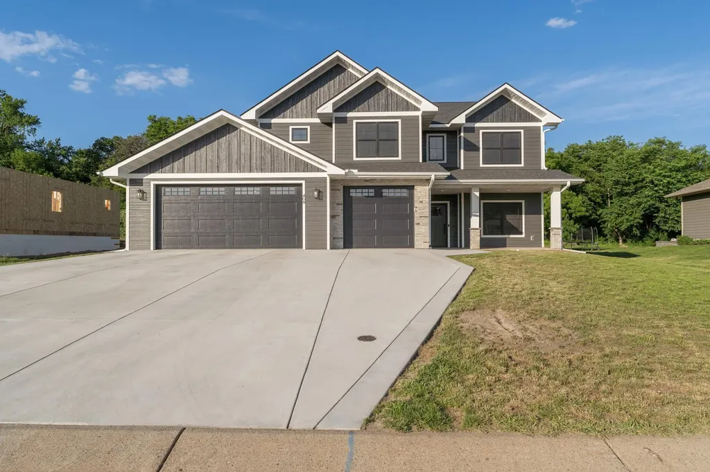 409 Sunflower Court Cannon Falls MN 55009