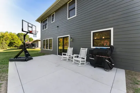 409 Sunflower Court Cannon Falls MN 55009