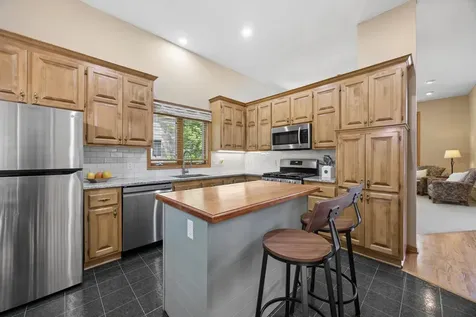 638 Oakwood Drive Shoreview MN 55126