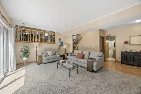 638 Oakwood Drive Shoreview MN 55126