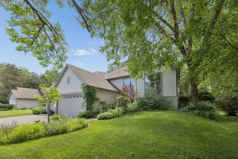 638 Oakwood Drive Shoreview MN 55126
