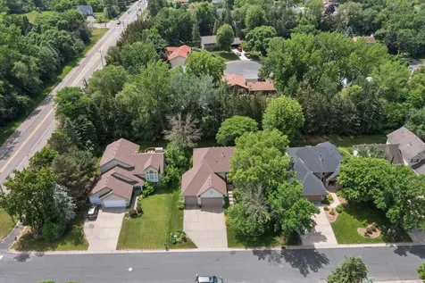 638 Oakwood Drive Shoreview MN 55126