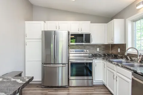 3313 39th Street S Moorhead MN 56560