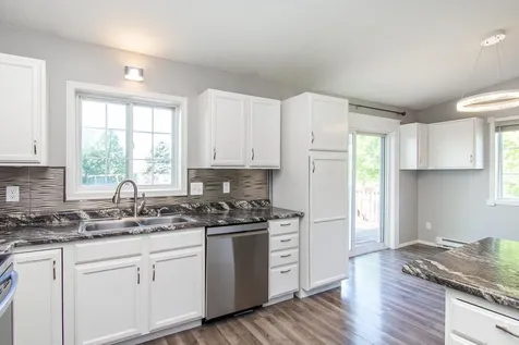 3313 39th Street S Moorhead MN 56560