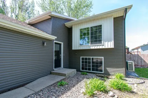 3313 39th Street S Moorhead MN 56560