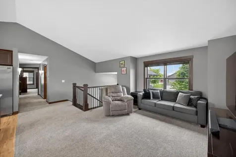 2287 Phoenix Road SW Rochester MN 55902