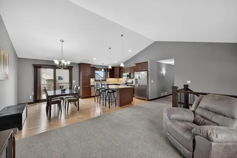 2287 Phoenix Road SW Rochester MN 55902
