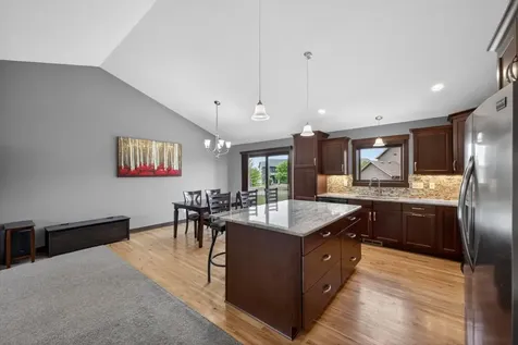 2287 Phoenix Road SW Rochester MN 55902