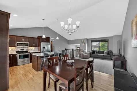 2287 Phoenix Road SW Rochester MN 55902