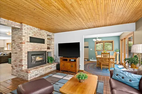 5558 E Grandview Road Proctor MN 55810