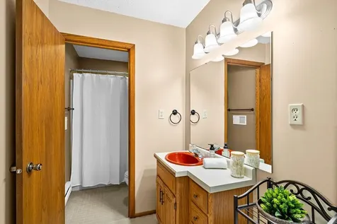 5558 E Grandview Road Proctor MN 55810