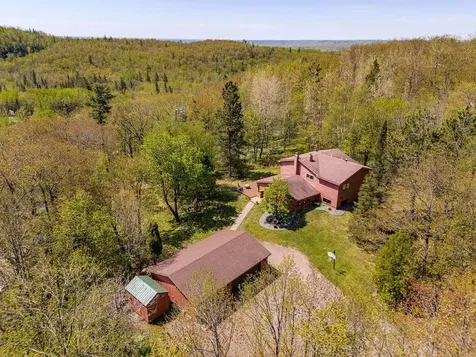5558 E Grandview Road Proctor MN 55810