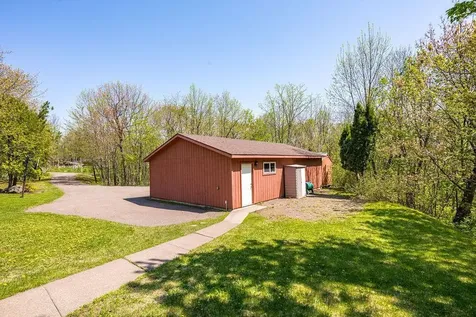 5558 E Grandview Road Proctor MN 55810