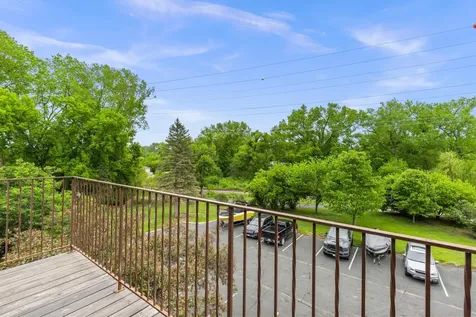 1304 W Medicine Lake Drive Plymouth MN 55441