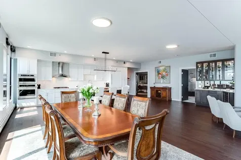1240 S 2nd Street Minneapolis MN 55415
