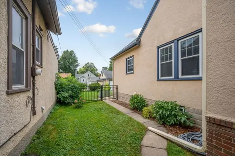 3351 Washburn Avenue N Minneapolis MN 55412