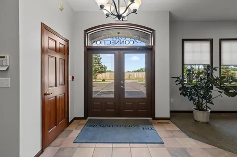 9340 Hennepin Town Road Eden Prairie MN 55347